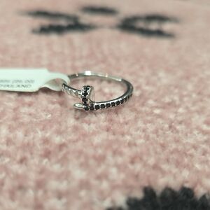 Chic Silver and Black Women's Ring